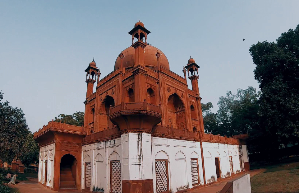 Hessing's Tomb (Red Taj Mahal)